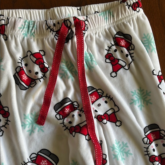 Hello Kitty Christmas Pajamas with Snowflakes - Picture 2 of 6